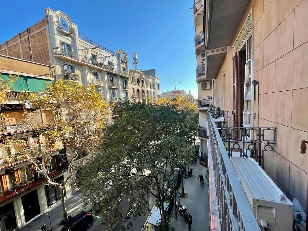 バルセロナSagrada Familia 4Bd Only For Families Or Business Groupsアパートメント 0*, バルセロナ